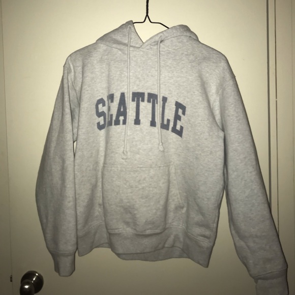 Brandy Melville Tops - seattle hoodie